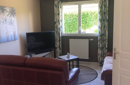 Pleuven House | House Near Beautiful Beach