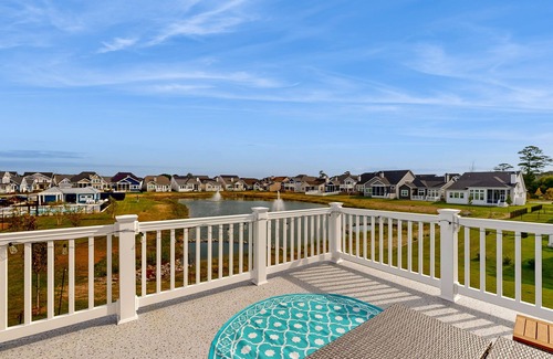Cedar Neck House | House near Bethany and James Farm Bay beaches, best views in neighborhood