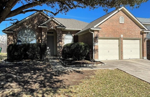 Wetmore House | House Near JW Marriott Evans/Bulverde 4bed 2bath
