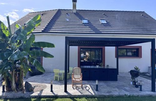 Saint-Mars-d'Outille House | House near Le Mans Circuit with Spa