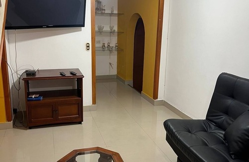 La America House | House near the stadium Barrio la América