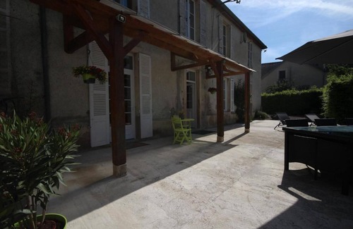 Darcey Cottage | House of 100 m² on the ground floor