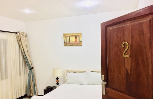 Chilanga Bed & Breakfast | House of Art & Cultures