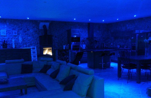 Pressignac-Vicq Villa | House of CHARACTER, PRIVATE SWIMMING POOL, TERRACE and enclosed garden, in a quiet area