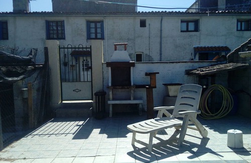 L'Eguille House | house of character in oyster village near the sea.