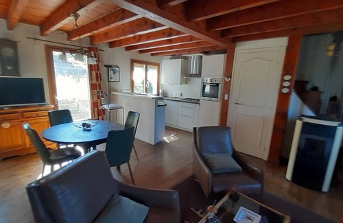 La Llagonne House | House of character, tastefully RENOVATED, QUIET, in the heart of the PYRENEES CATALAN