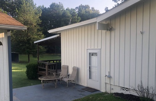 Mid America House | House of Jazz on Lake Hamilton