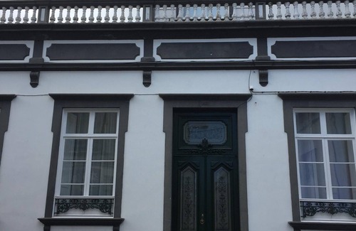 Ponta Delgada House | House of Saint Margaret
