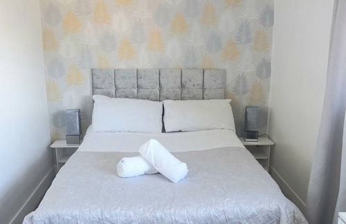 Sheffield House | House of Shiloh