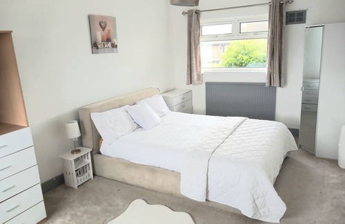 Sheffield House | House of Shiloh