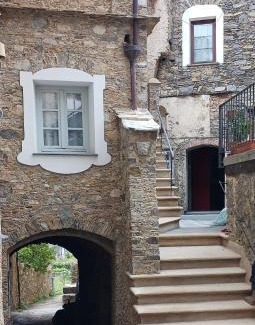 Castelbianco Apartment | House of the Arches