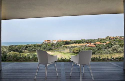 Port Zimbali House | House of Tranquility: Ocean views, family-friendly