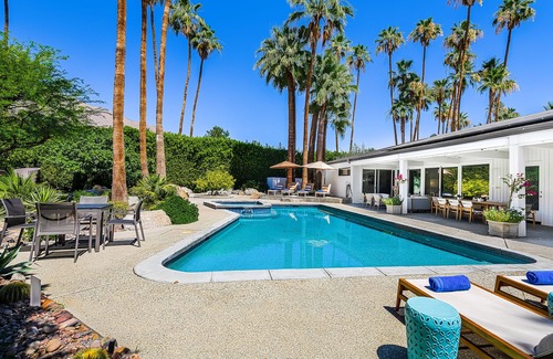 Deep Well Ranch House | House of Views – Deepwell architectural gem!