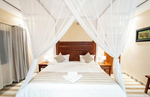 Victoria Falls Bed & Breakfast | House Of Werenje