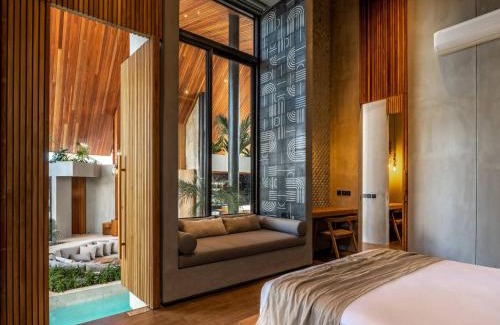 Umalas Villa | House of Winds Complex - Stylish 12BR Design Estate - 4 Villas near Canggu