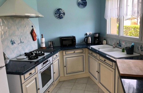 Quiberville House | House on fenced land, sea view, pets allowed.