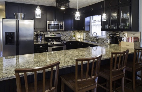 Dawsonville House | House on Lake Lanier with Dock Inside Chestatee Golf Club. Pet friendly!