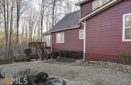 Dawsonville House | House on Lake Lanier with Dock Inside Chestatee Golf Club. Pet friendly!