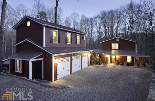 Dawsonville House | House on Lake Lanier with Dock Inside Chestatee Golf Club. Pet friendly!