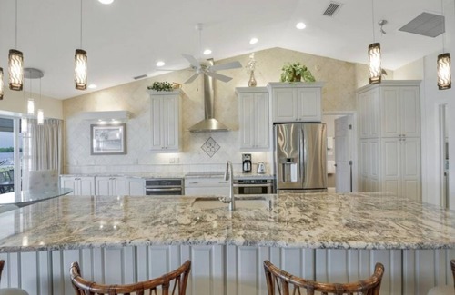 Matlacha House | House on Matlacha Pass with pool, hot tub, kayak dock & 12k lb boat lift!