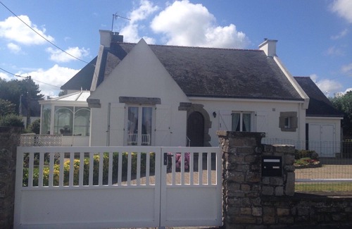 Bono House | HOUSE ON ONE LEVEL WITH VERANDA, ENCLOSED GARDEN WITH BONO, GULF OF MORBIHAN
