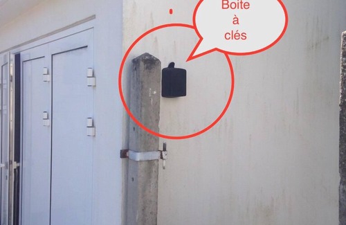 Bono House | HOUSE ON ONE LEVEL WITH VERANDA, ENCLOSED GARDEN WITH BONO, GULF OF MORBIHAN