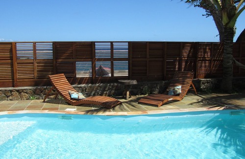 Etang Sale Les Bains House | House on the lagoon Etang Salé les Bains