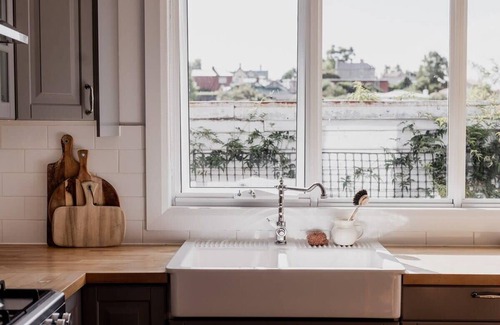 West Hobart House | House on The Hill in central West Hobart