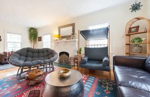 Bancroft House | HOUSE ON THE HILL