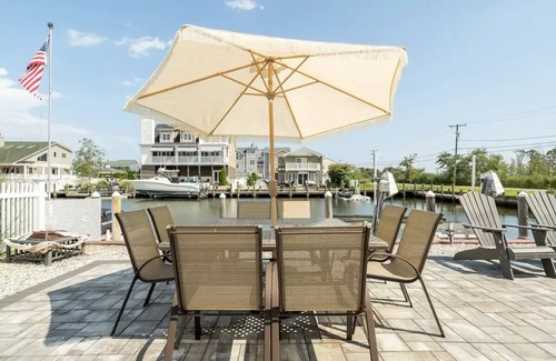 Waretown House | House on the Lagoon