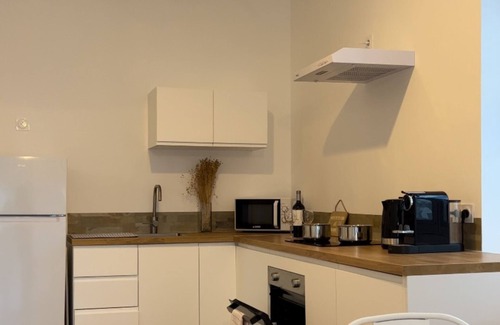 Landeda House | House on the port of L'aber Wrach, sea view.