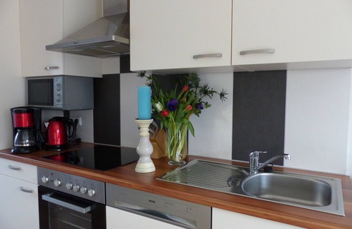 Hohenkirchen House | House Ostseemuschel, 1 minute walk to the beach, 2 terraces and sauna