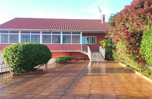 Bueu House | House overlooking the sea: Ria de Aldan, Ons Islands.