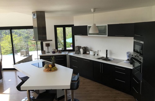 Saint-Hippolyte House | House, panoramic view, swimming pool, south-facing.