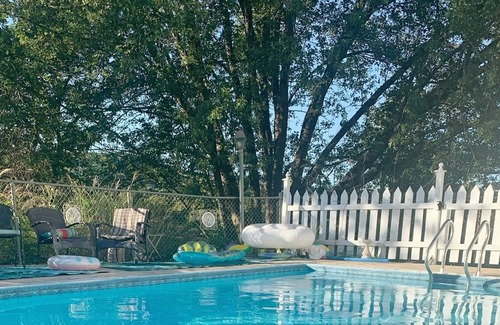 Oneonta House | House & pool 7 mins to Cooperstown All Star Village & Oneonta/Hartwick colleges