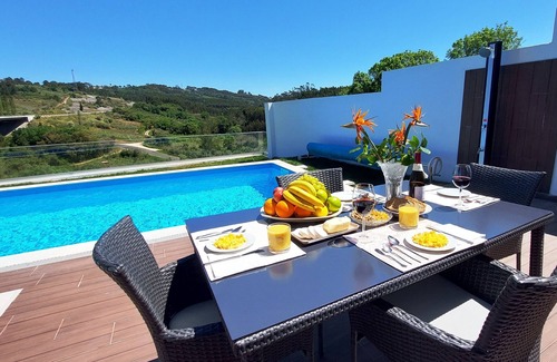 Caldas da Rainha House | House in the countryside with heated pool 15 away from the beach