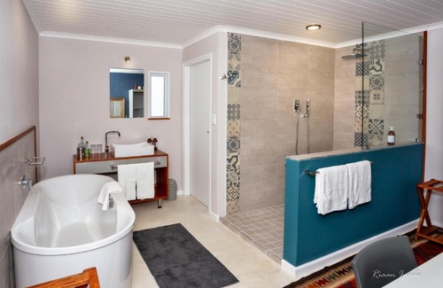 De Kelders House | House Silver Ocean Ocean Front Guest House