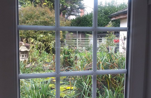 Hull Cottage | House - Sleeps 2, pet friendly & free parking