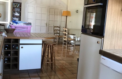Noyant-de-Touraine House | House sleeps 6/8 Touraine