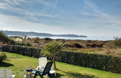 Crozon Villa | House standing breathtaking view of the sea, beach walk in 5 minutes, internet