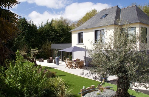 Plouezoch House | HOUSE, SWIMMING POOL, HAMMAM, JACCUZZI, SAUNA, Billiards and table soccer, summer kitchen