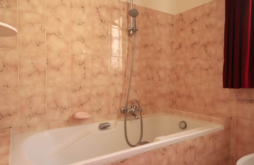 Moustiers-Sainte-Marie House | House "The Villa