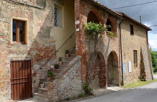 Siena Villa | House the Arches with garden in the old convent in Siena