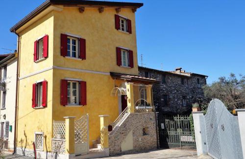 Querceta House | House Versilia Luca E Giada, 5 chilometri da Forte dei Marmi!