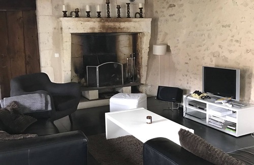 Cherval House | House /Villa - Cherval