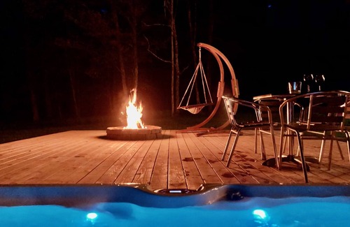Barryville House | House w/Hot Tub on 10 Acres near Delaware River
