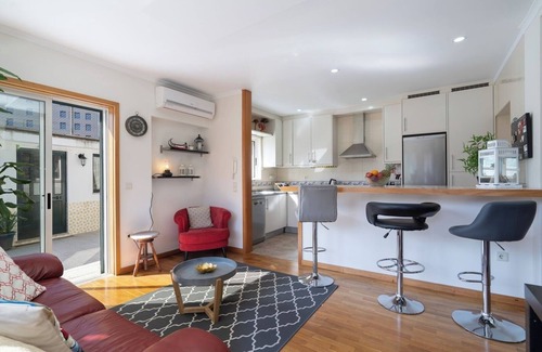 Paranhos Apartment | House w Parking | Polo Universitário by HostWise