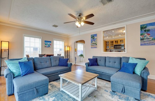 Harbordale House | House w/Shared Pool Access: 4 Mi to Beaches!