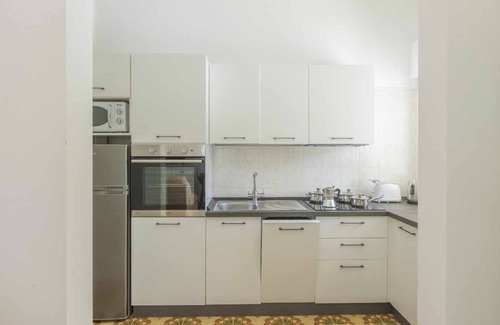 San Vito dei Normanni House | House with pool - 2 rooms - private patio