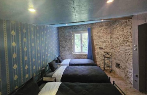 Montjoux House | House with 2 or 3 bedrooms Sleeps up to 10 people